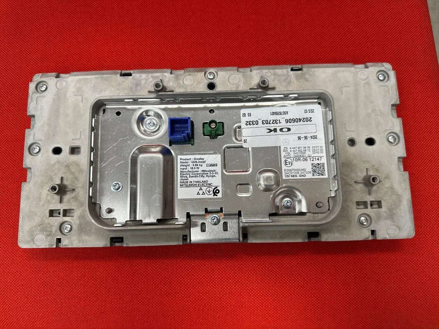 Original Mercedes Benz Steuergerät Zentraldisplay A4479008522 NEU