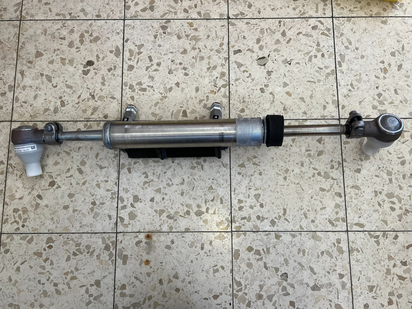 Mercedes-Benz Actros Arbeitszylinder, Servolenkung A9604661092 NEU
