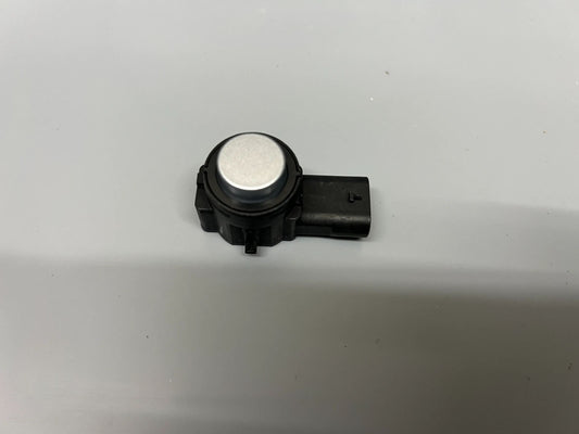 ORIGINAL Mercedes-Benz Parktronik Sensor PDC PTS Parksensor A2239054210 NEU