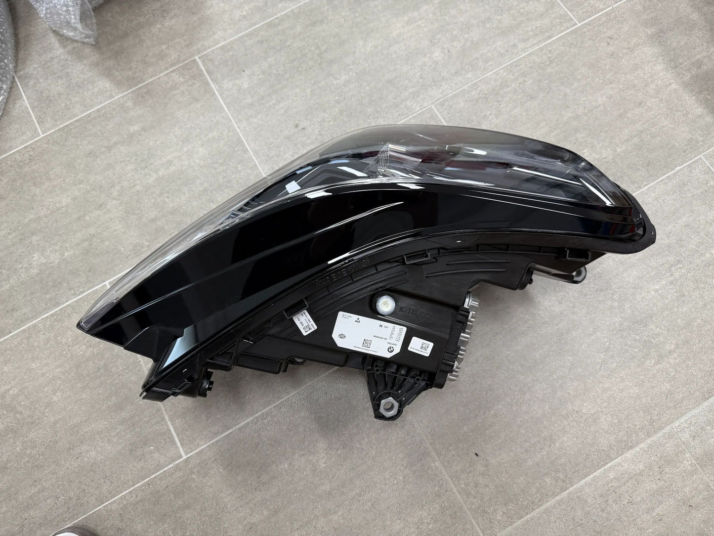 Original BMW X1 U11 LED-Scheinwerfer Rechts mit Steuergerät 5A9A242 NEU