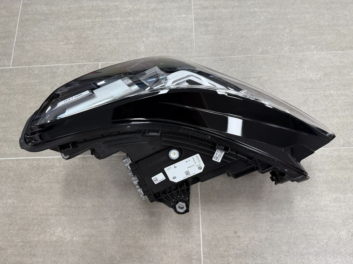Original BMW X1 U11 LED-Scheinwerfer Rechts mit Steuergerät 5A9A232 NEU