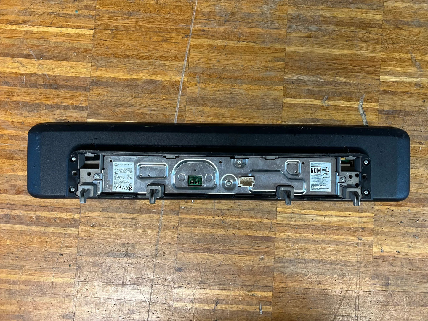 Original Mercedes-Benz Steuergerät Displaygruppe A1779008016 NEU