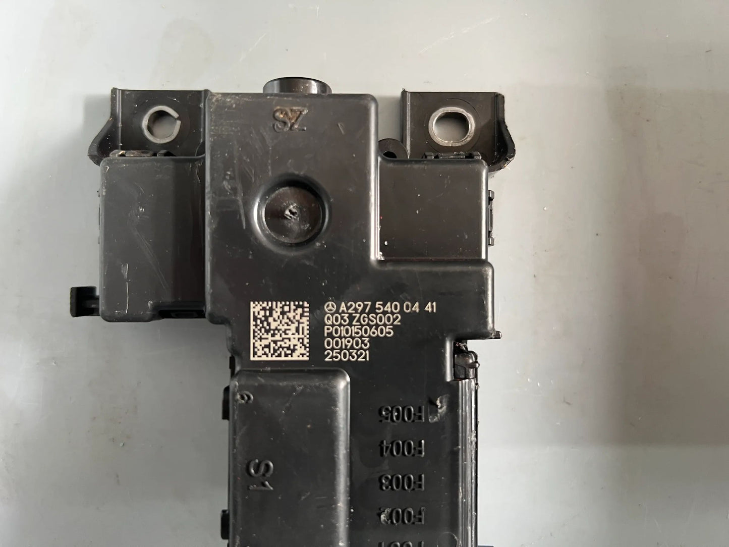 Original Mercedes Benz Sicherungsdose A2975400441 NEU