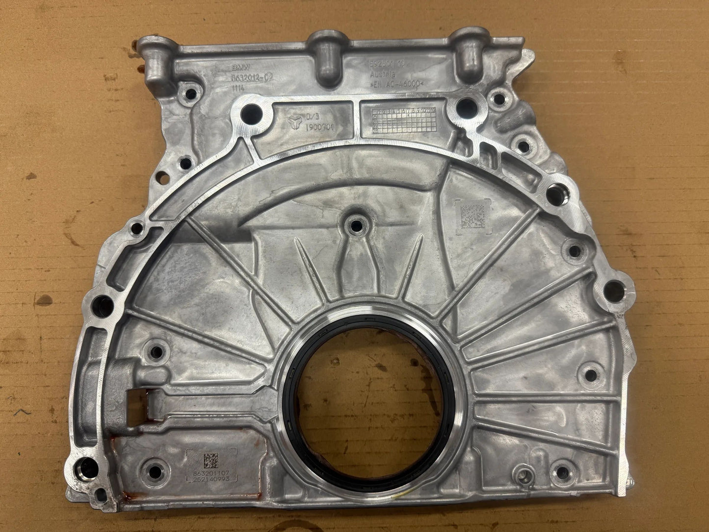 Original BMW Steuerkettenabdeckung 8632012 NEU