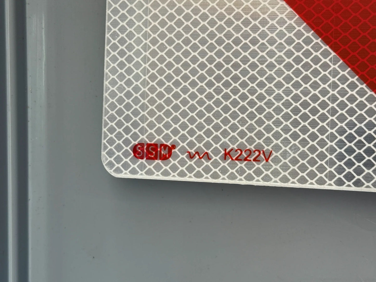 Pinter Signum GmbH Nachtparktafel Typ 3 mit Scharniere und Drehverschluss N2001