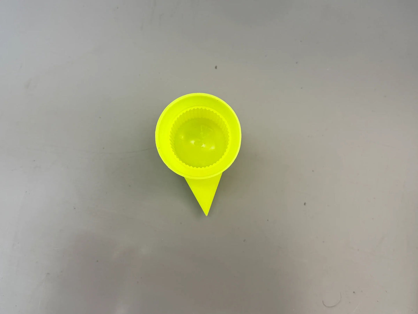 Dustite® Gelb 32mm Radmutterbewegungsanzeige mit Schutzkappe Gelb DTY32 NEU