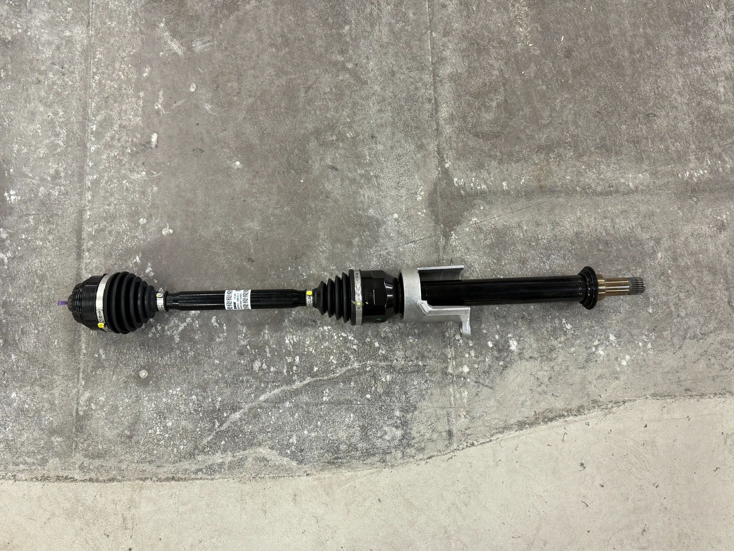 Original BMW U10/11/12 X1 X2 MINI U25 Abtriebswelle rechts 5B3D928 NEU