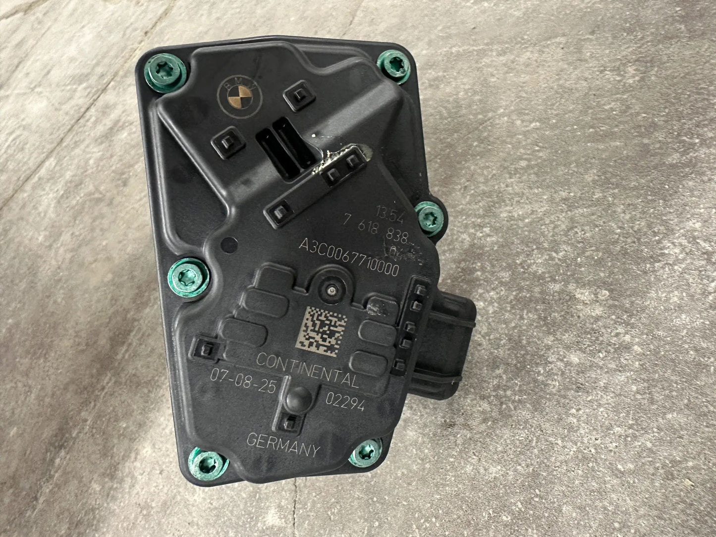 Original BMW Drosselklappe 13547618838 7618838 NEU