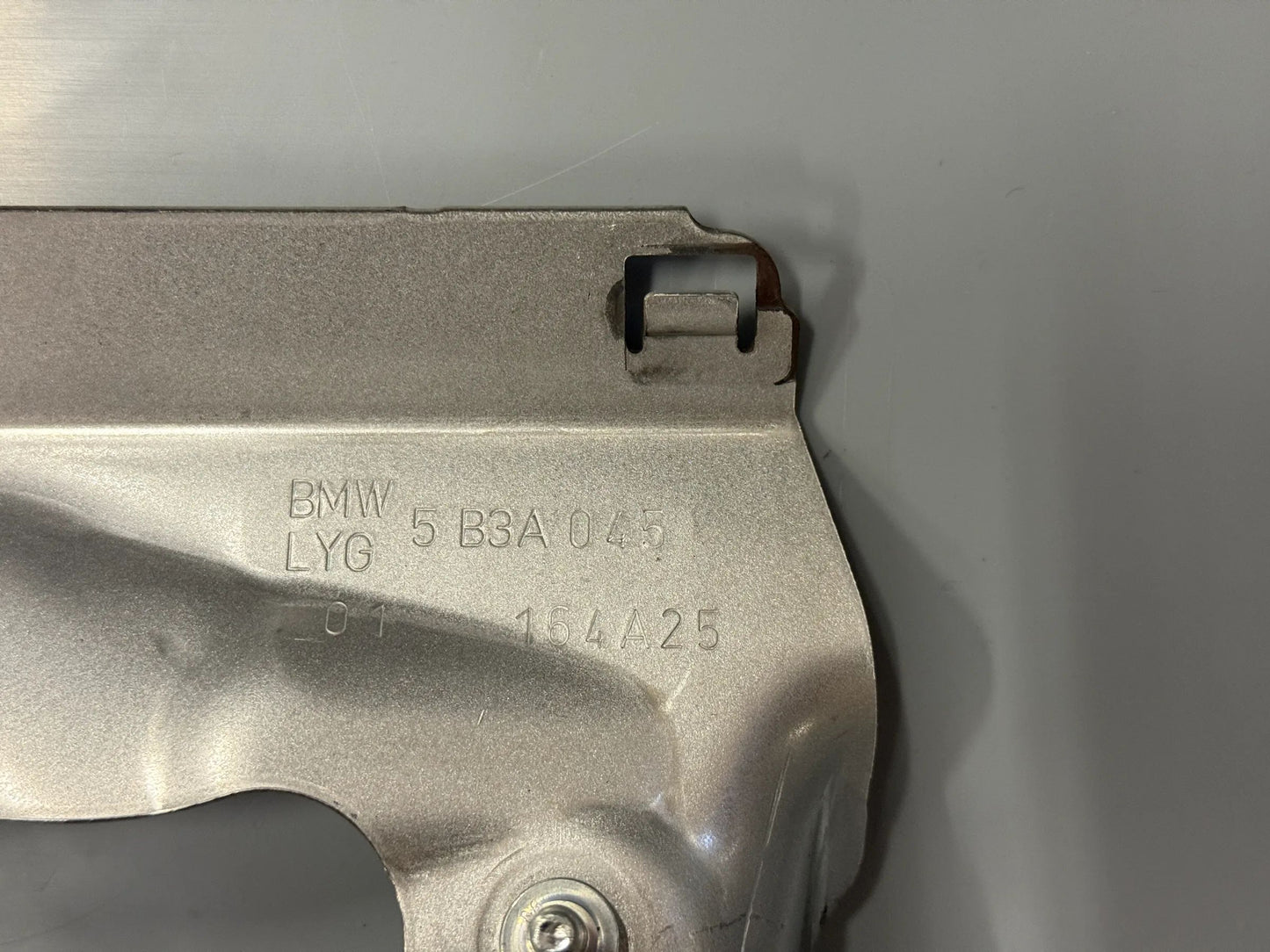 Original BMW Hitzeschutzblech Abgaskrümmer 5B3A045 11655B3A045 NEU