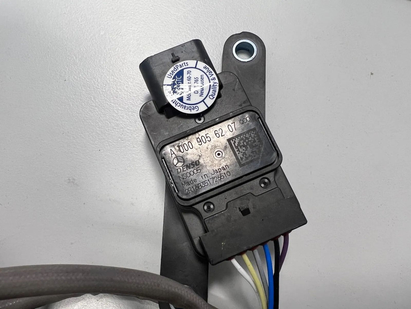 Original Mercedes Benz NOx Sensor Lambdasonde A0009056207 NEU