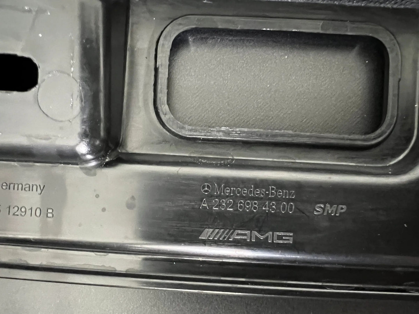 Mercedes-Benz SL 63 AMG W232 Längsträger Verkleidung Links Außen A2326901302