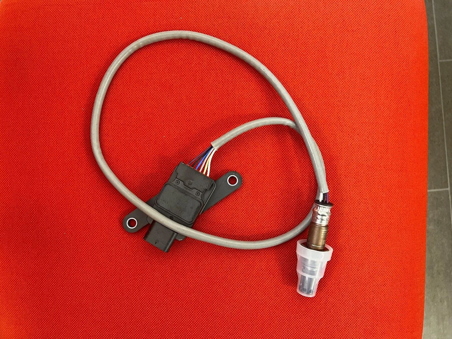 Original Mercedes BENZ NOx Sensor A0009059613 NEU
