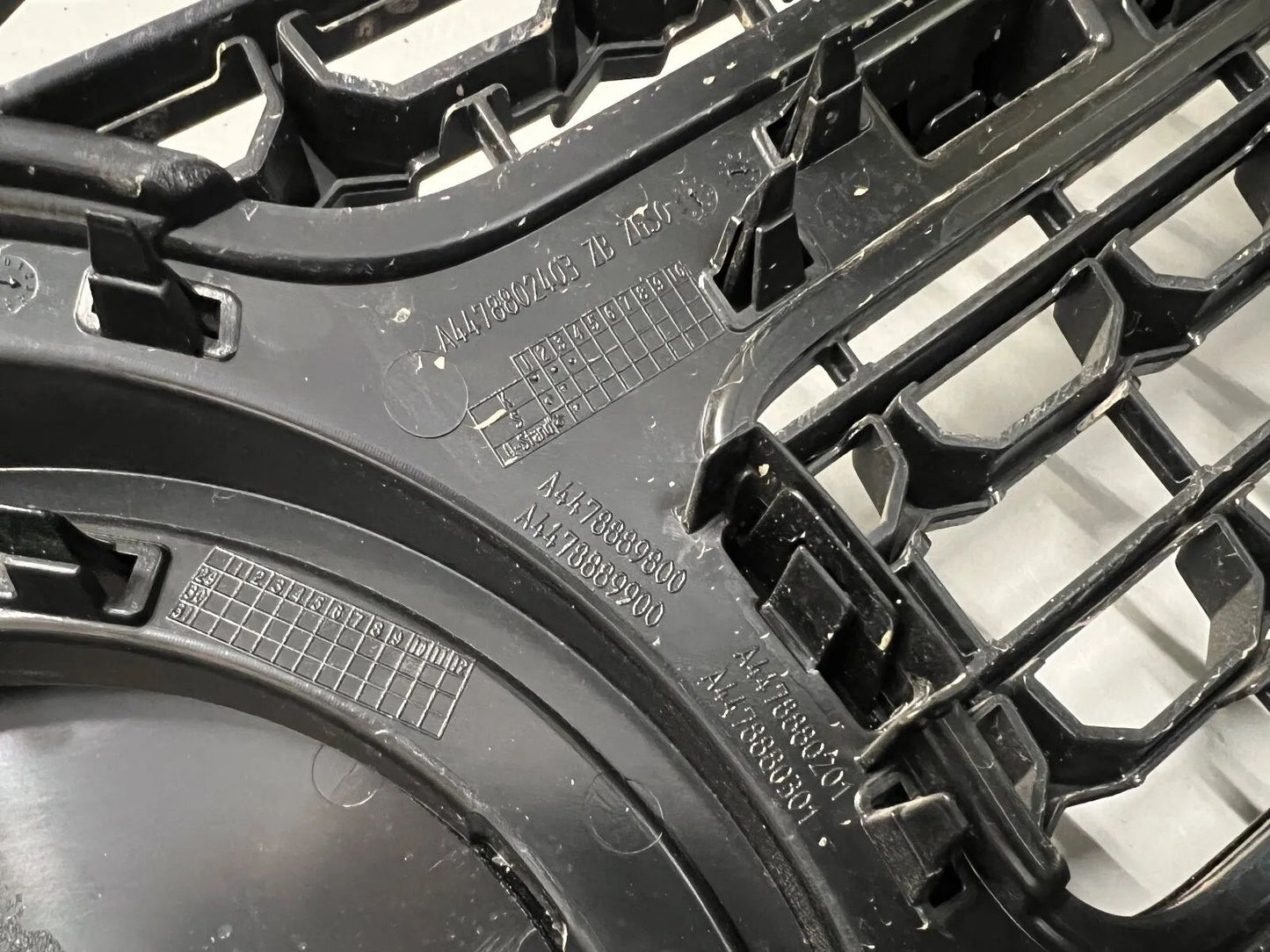 ORIGINAL Mercedes Benz V-Klasse FACELIFT NEW MODELL W447 Stoßstange vorne NEU