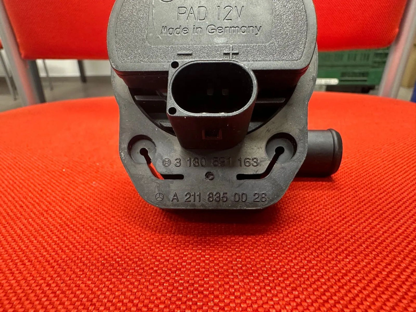 ORIGINAL Mercedes Benz / Bosch Zusatzwasserpumpe Umwälzpumpe A2118350028*027758