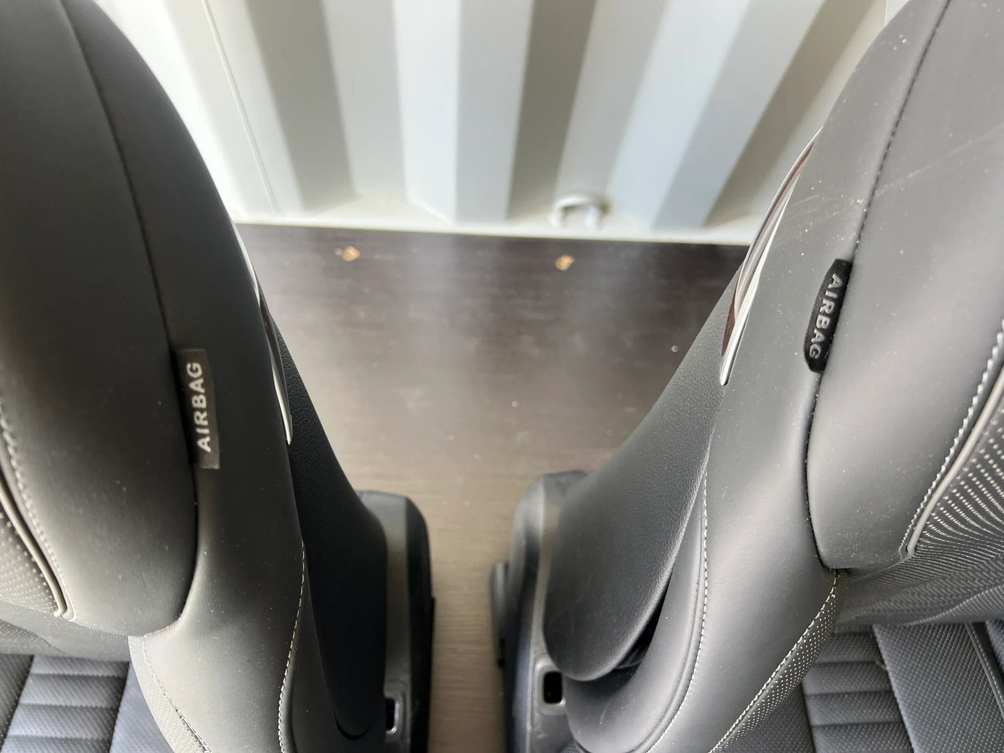 Original Mercedes-Benz S-KLASSE W222 SITZ LEDER SCHWARZ VORNE MIT FERNSEHER