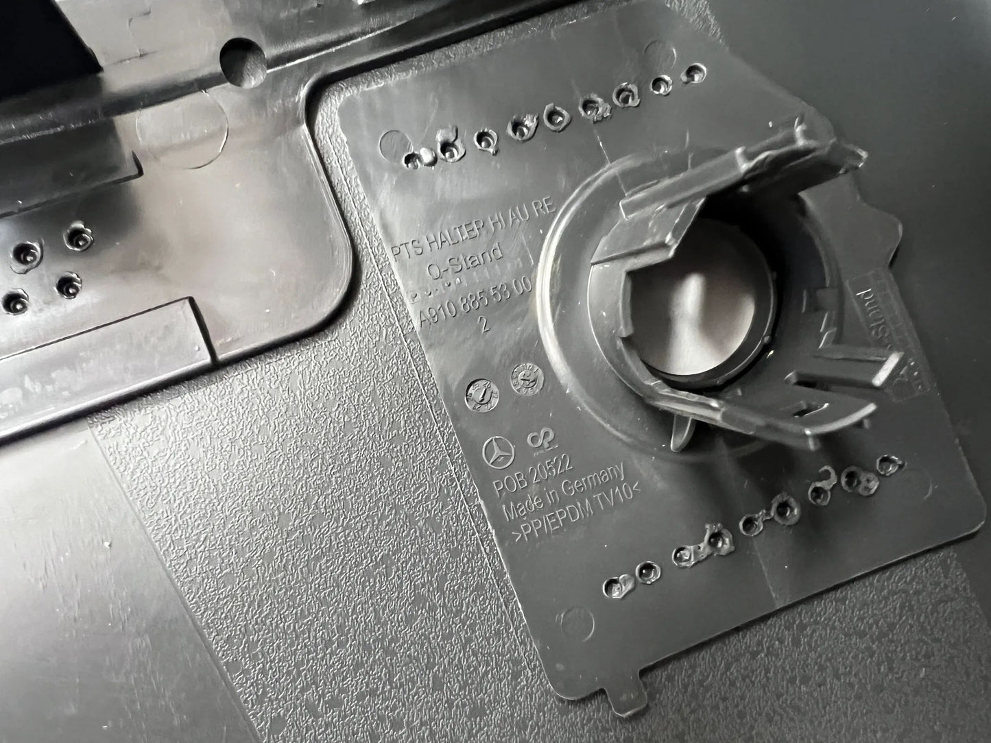 ORIGINAL Mercedes Benz Sprinter Stoßstangenecke rechts hinten A9108801900 NEU