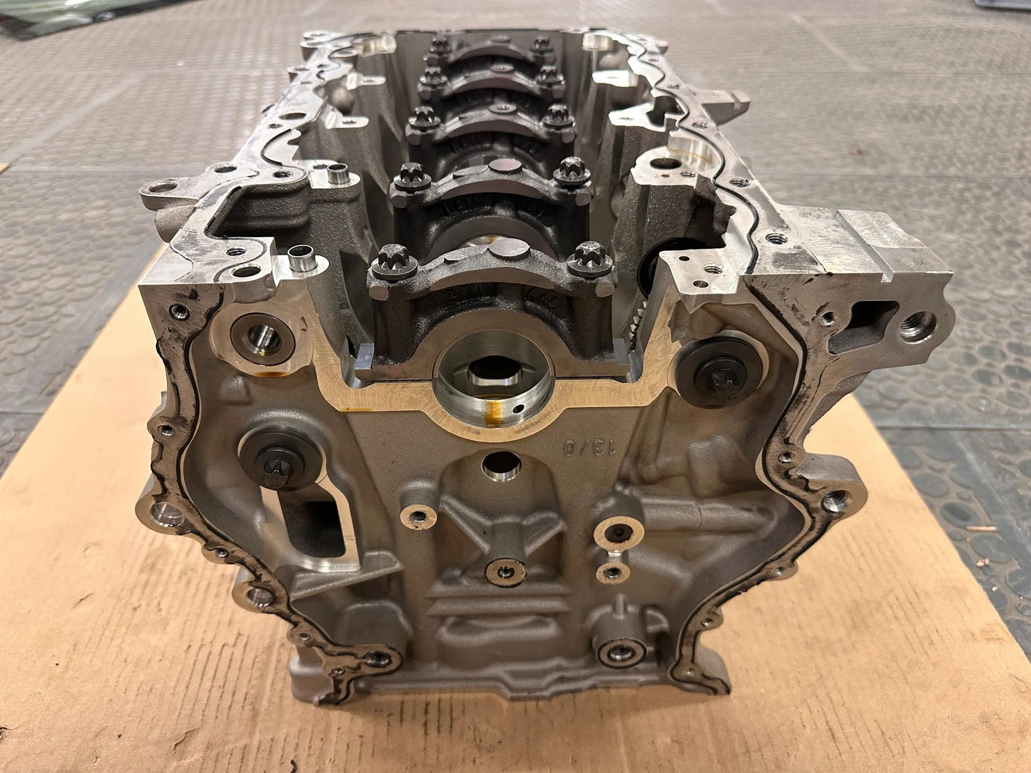 Original BMW Motorblock B48A20P 8632047 NEU
