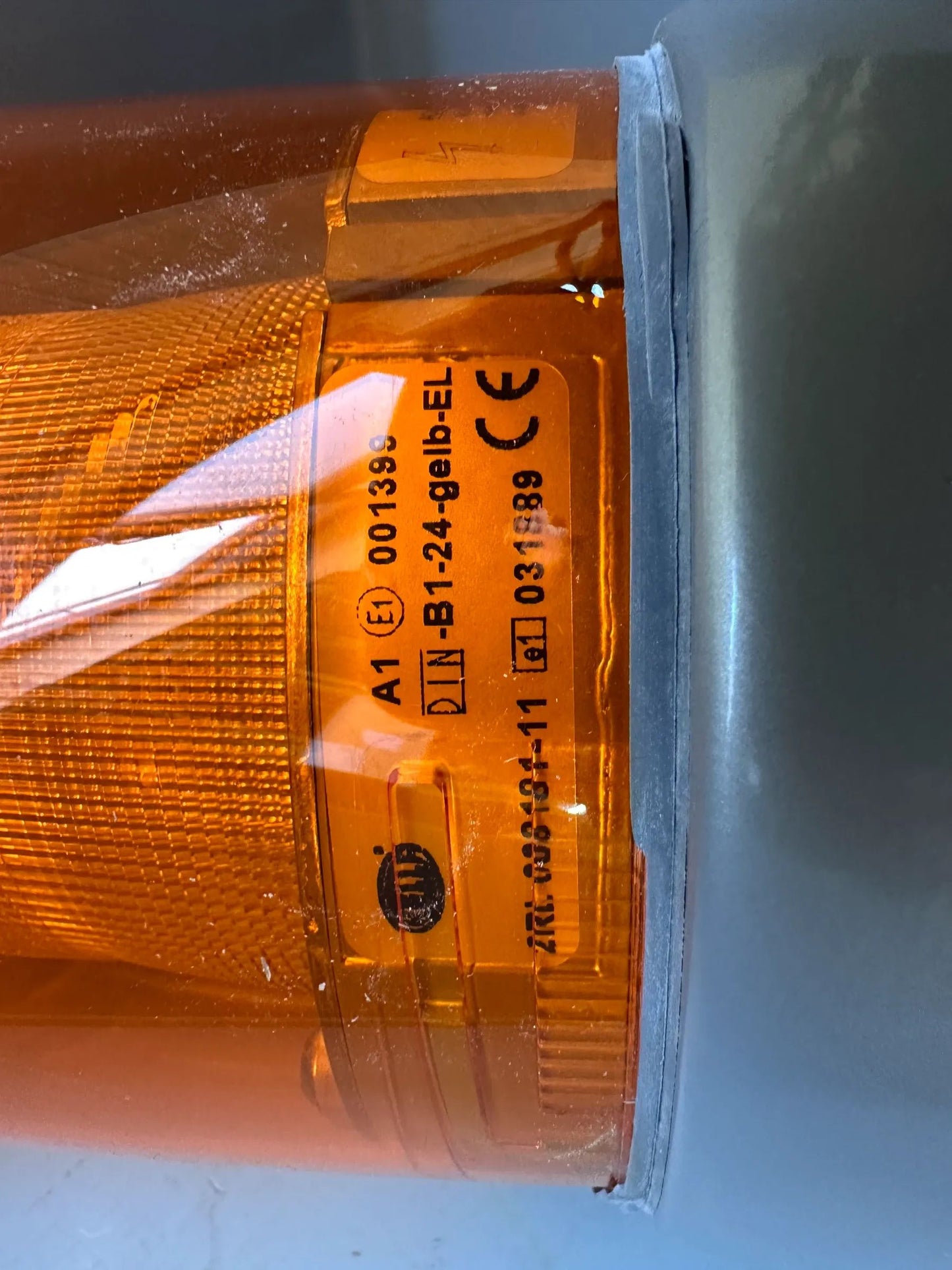 Original Hella Blitz-Kennleuchte 2RL 008 181-111 NEU