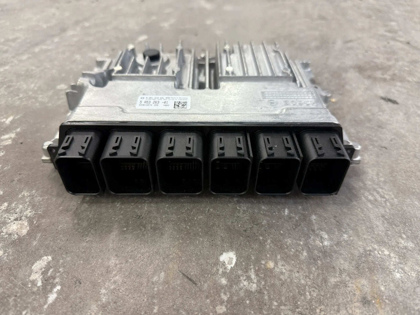 Original BMW Motorsteuergerät DME (DME 88T0) S63 5A53263 NEU