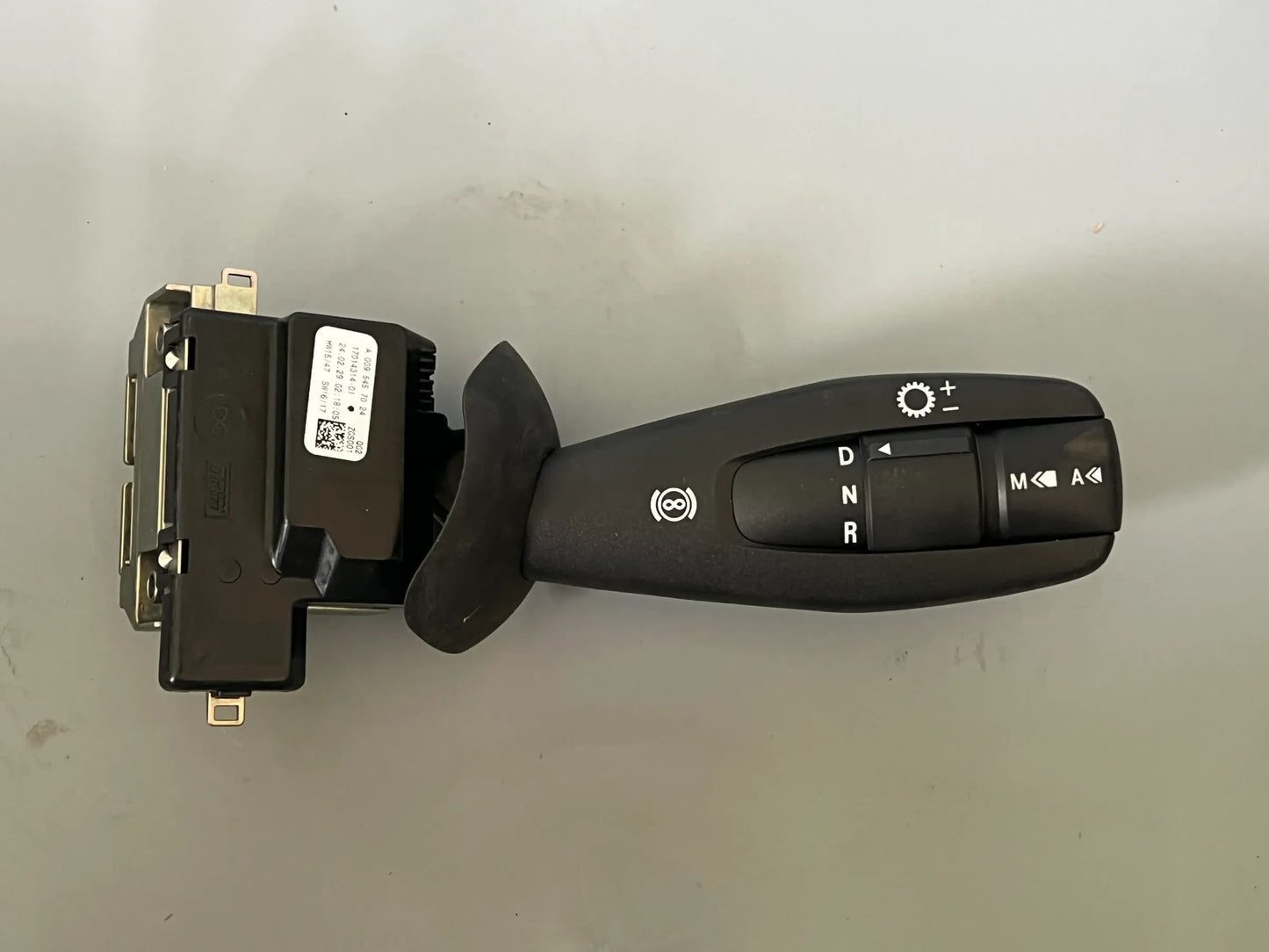 Original Mercedes-Benz LENKSTOCKSCHALTER A0095457024 NEU