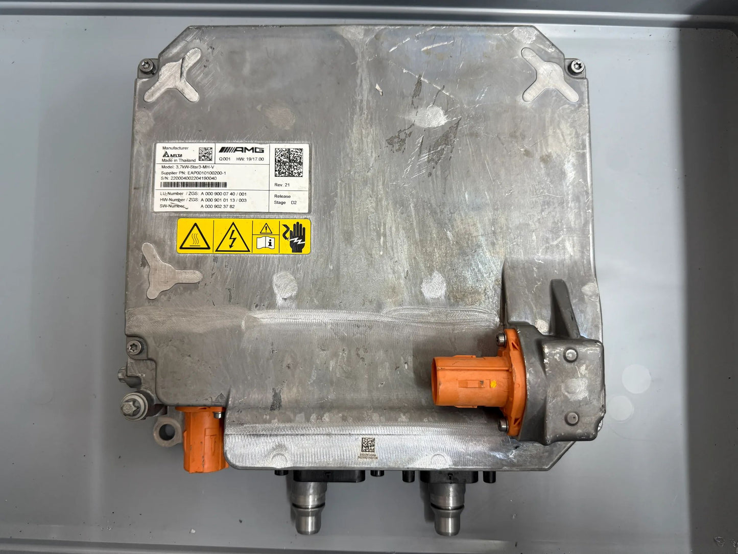 Original Mercedes Benz Steuergerät Ladegerät Hochvoltbatterie A0009000740 NEU