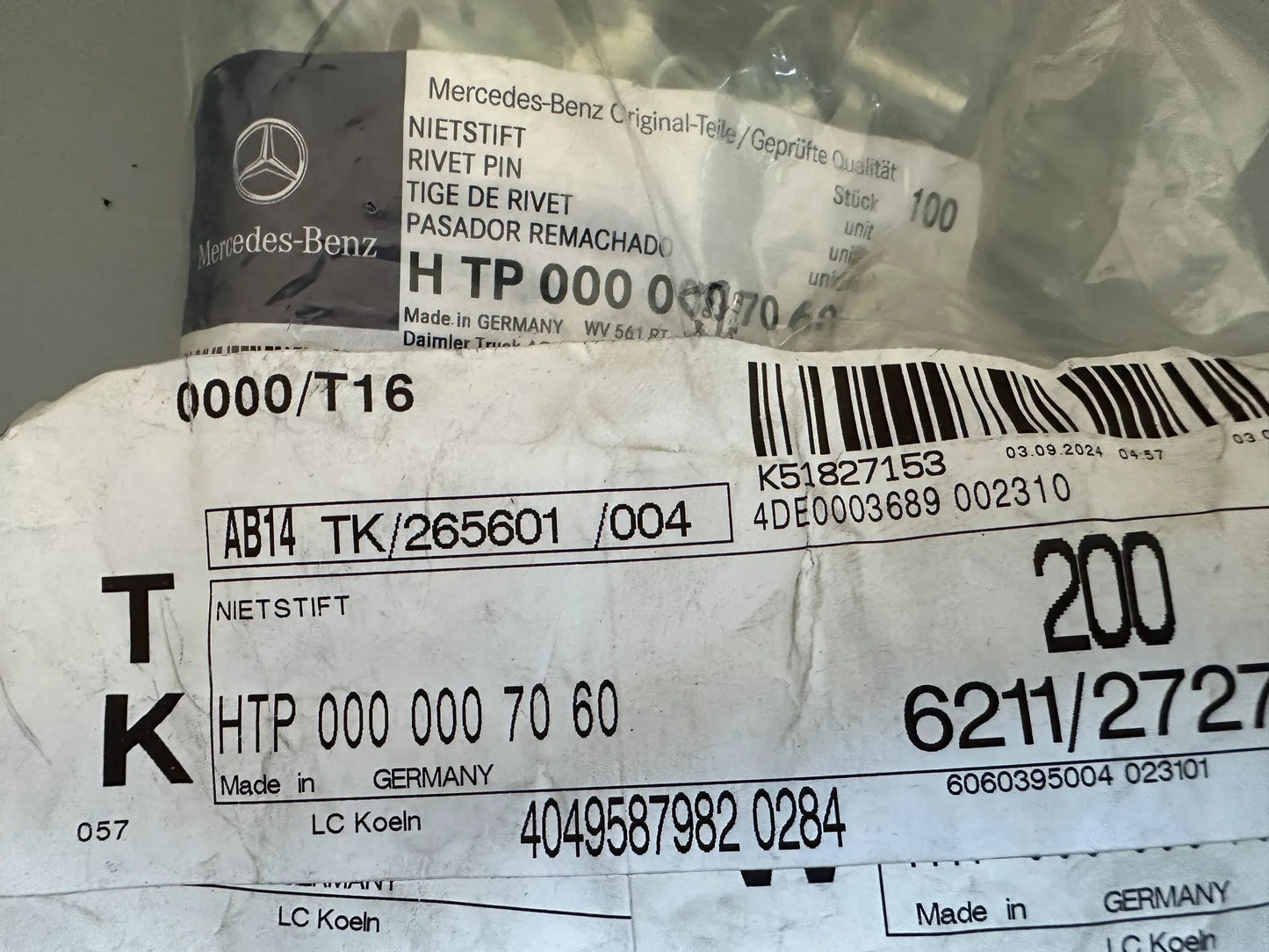 200 X Original Mercedes-Benz Nietstift HTP0000007060 NEU