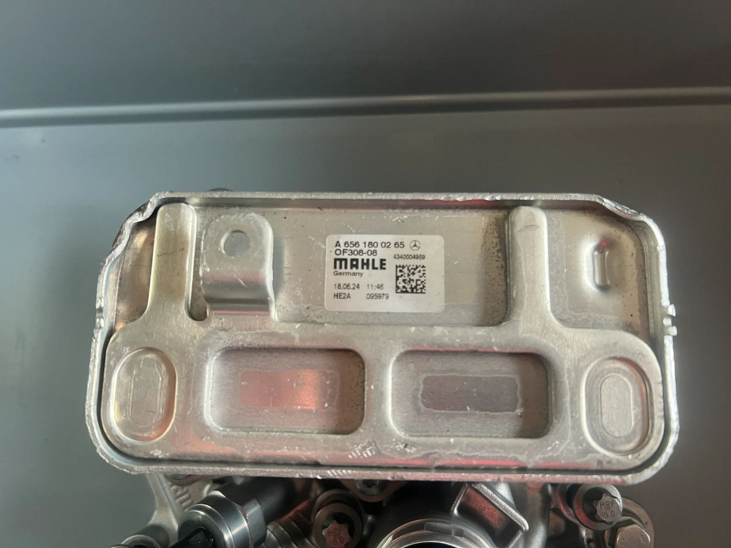 Original Mercedes-Benz Ölkühler mit Ölfilter A6561804400 OF308-08 NEU