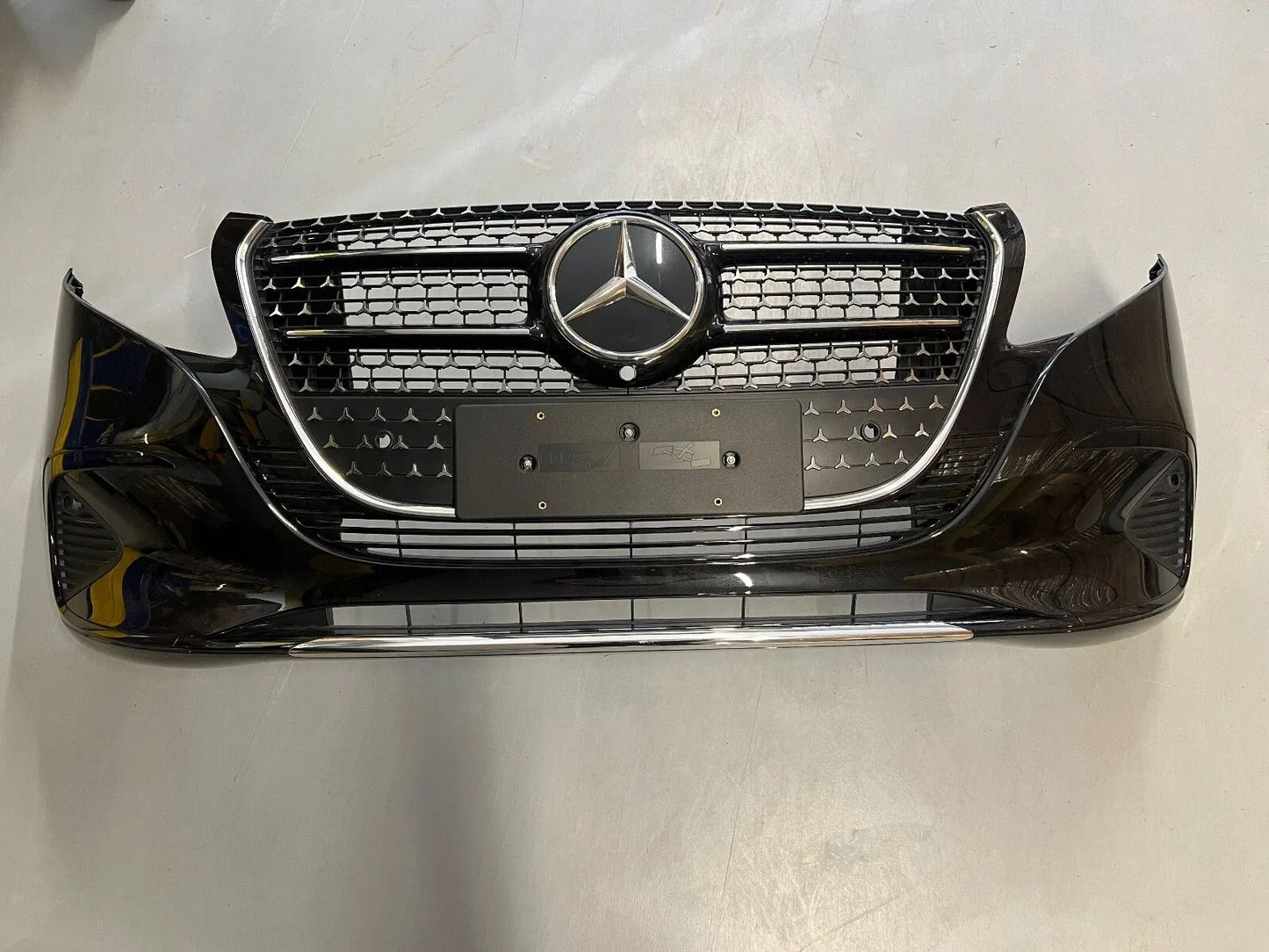 ORIGINAL Mercedes Benz V-Klasse FACELIFT NEW MODELL W447 Stoßstange vorne NEU