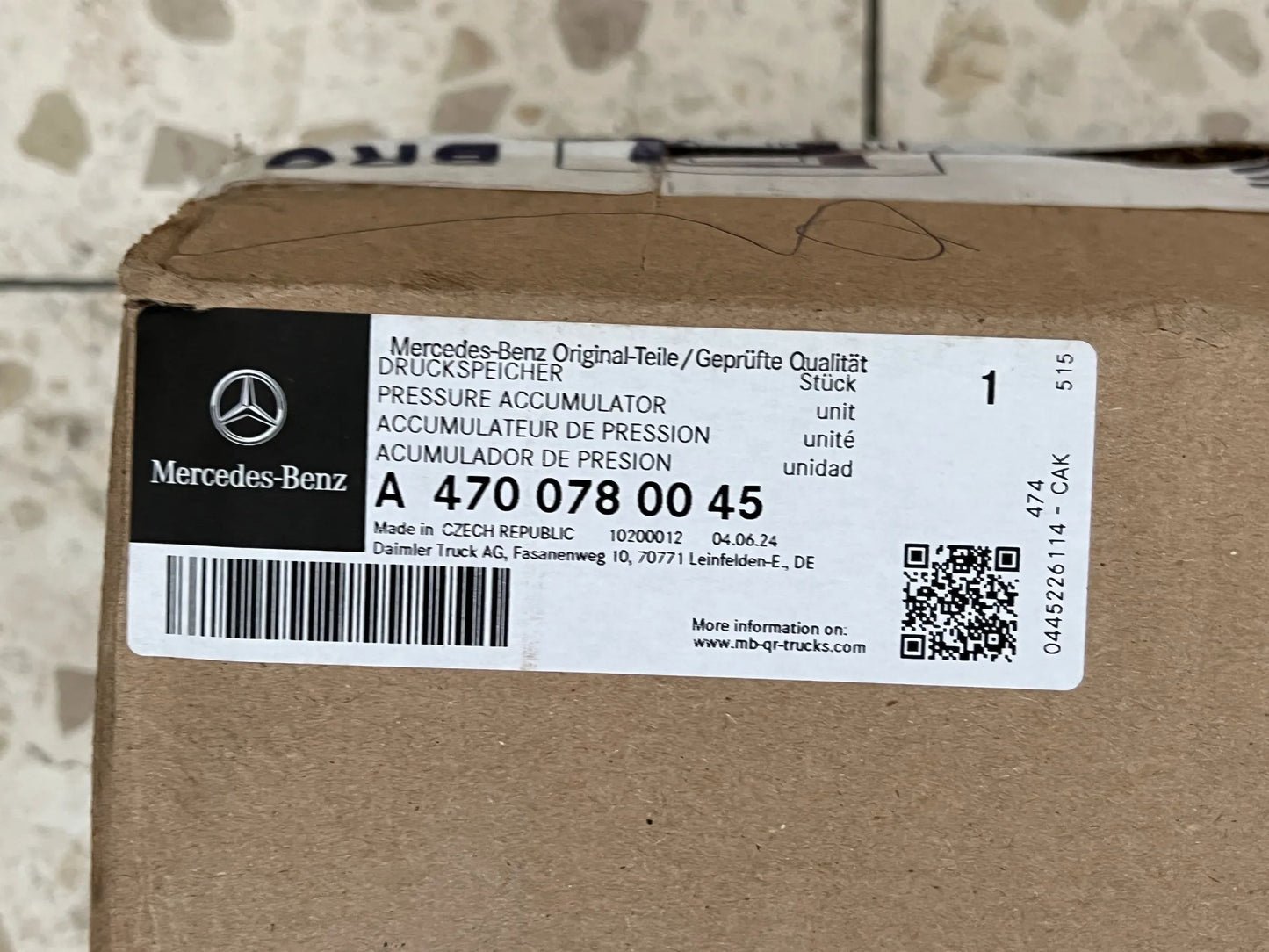 Original Mercedes-Benz Verteilerrohr Kraftstoff A4700780045 0445226114 NEU