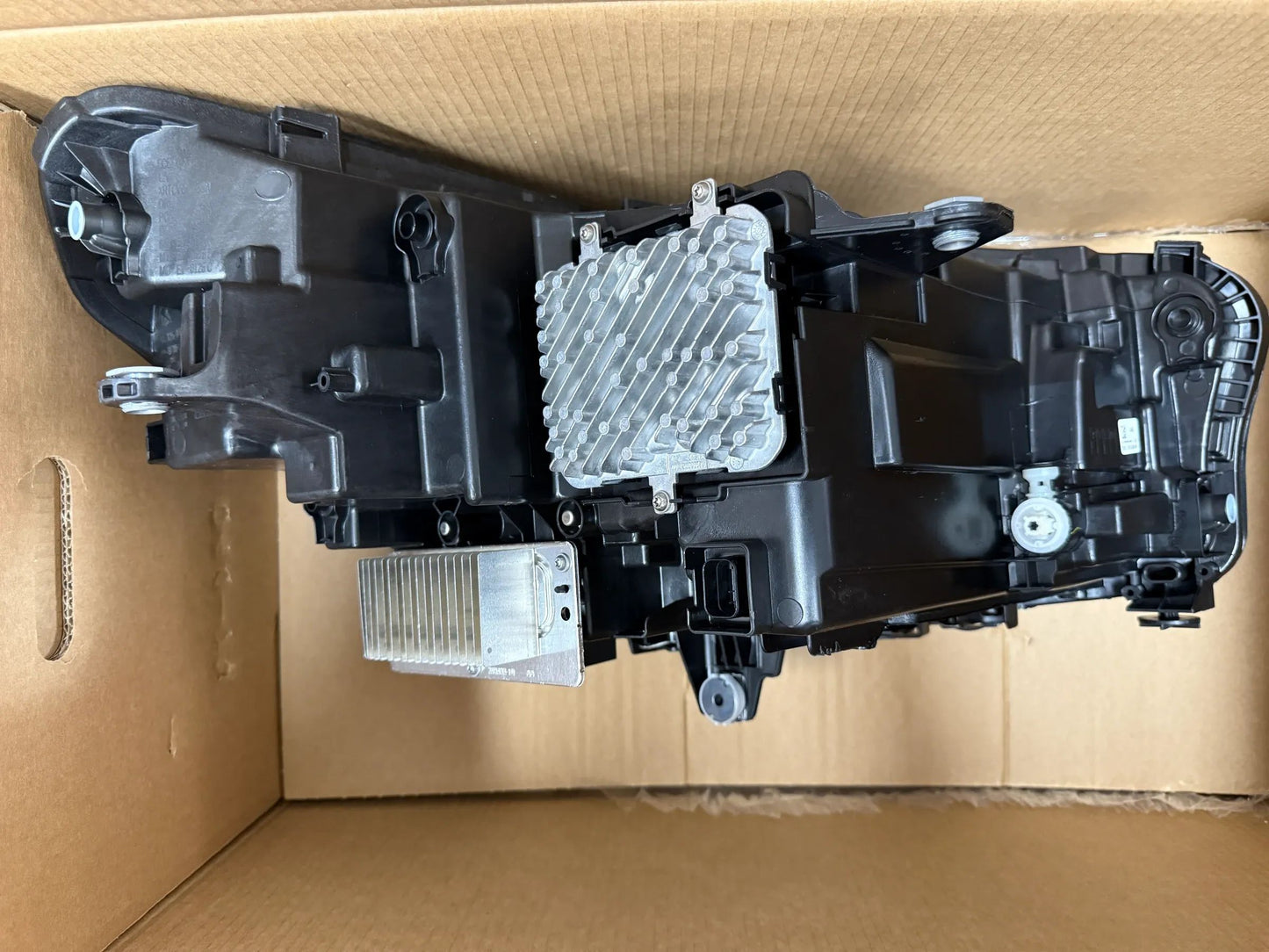 Original BMW X1 U11 LED-Scheinwerfer Links mit Steuergerät 5A9A241 NEU