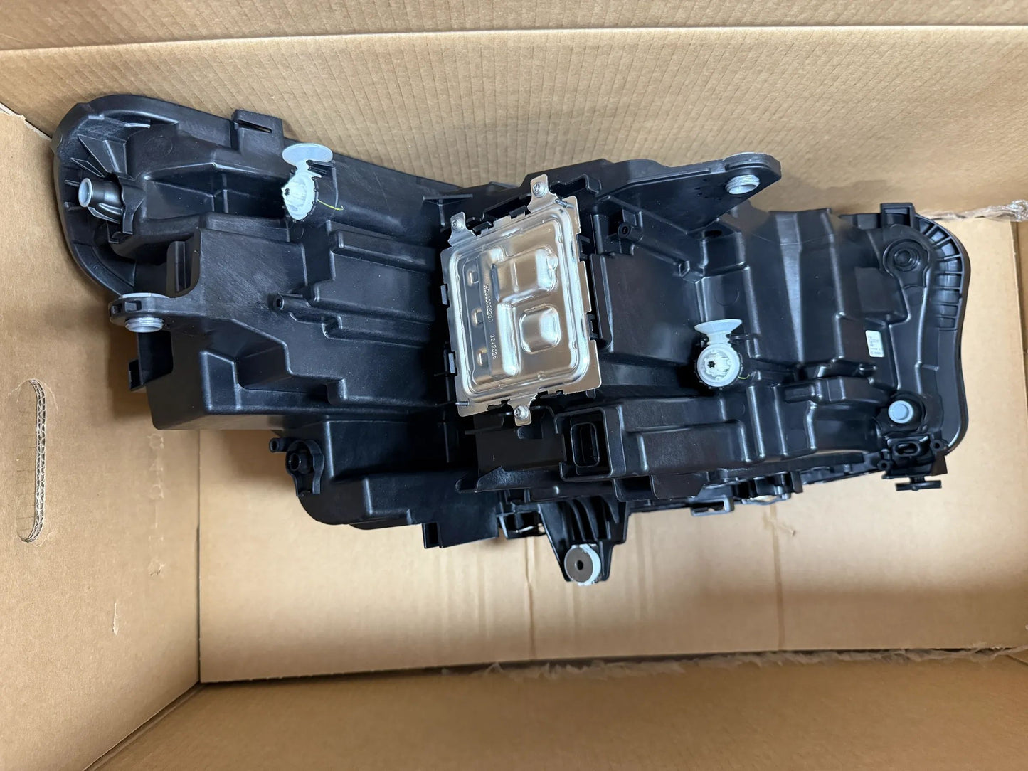 Original BMW X1 U11 LED-Scheinwerfer Links mit Steuergerät 5A9A221 NEU