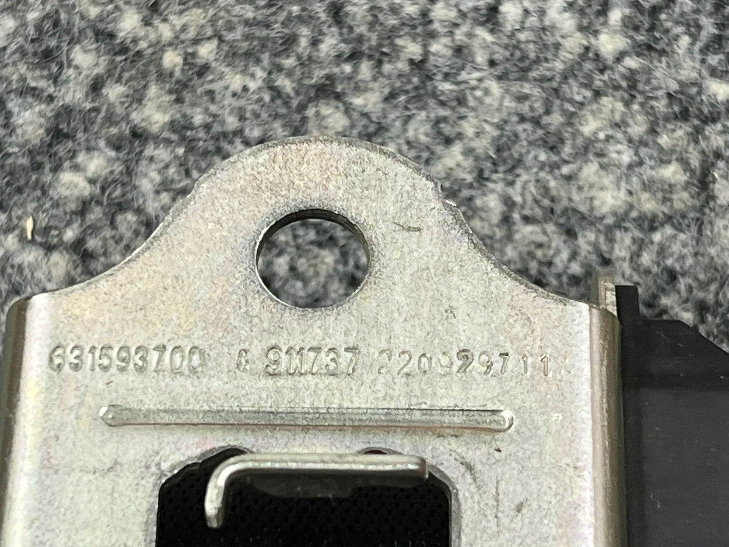 Original Mercedes-Benz V-Klasse W447/448 Gurt komplett Rechts 634241900A Schwarz