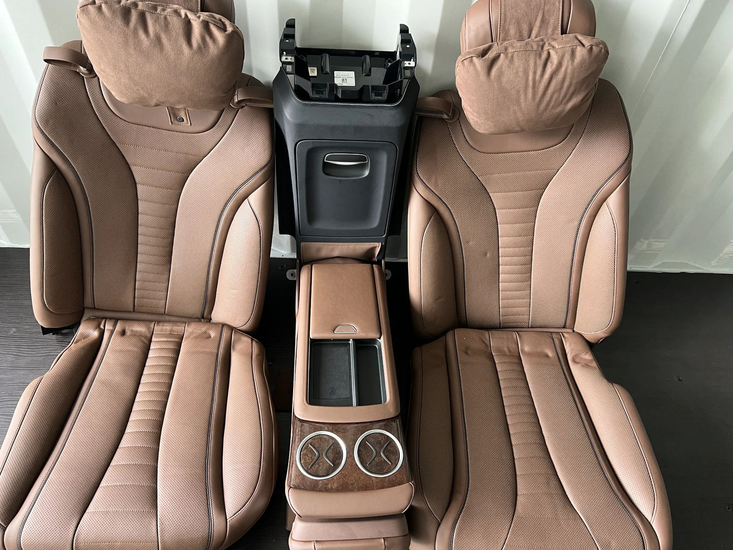 Original Mercedes-Benz S-Klasse W222 Sitze hinten BRAUN mit Armlehne NEU