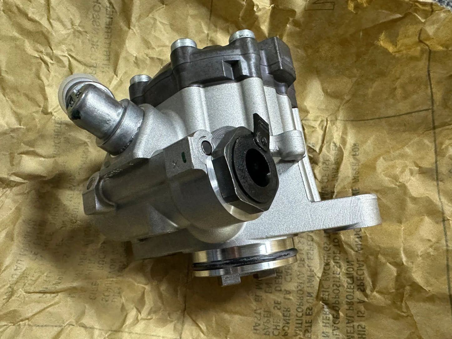 Original IVECO Hydraulikpumpe 504371396 7693955609 NEU