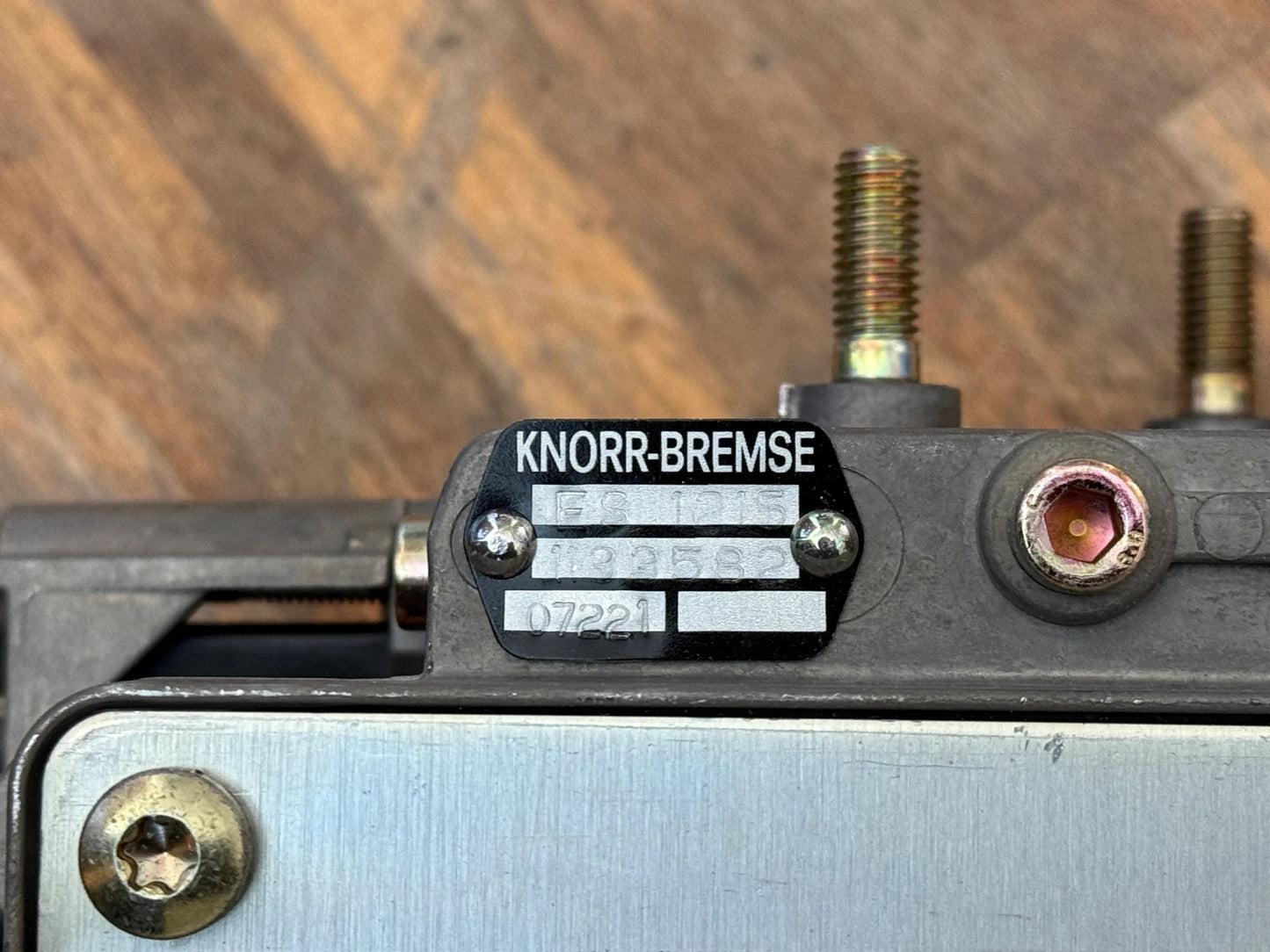 Iveco KNORR-Bremse Steuergerät ABS Anhänger Modul 500037194 07151083203013 NEU