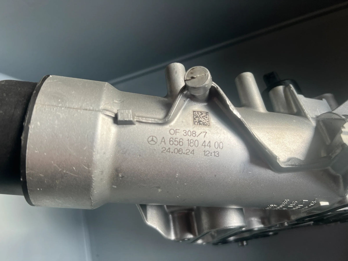 Original Mercedes-Benz Ölkühler mit Ölfilter A6561804400 OF308-08 NEU