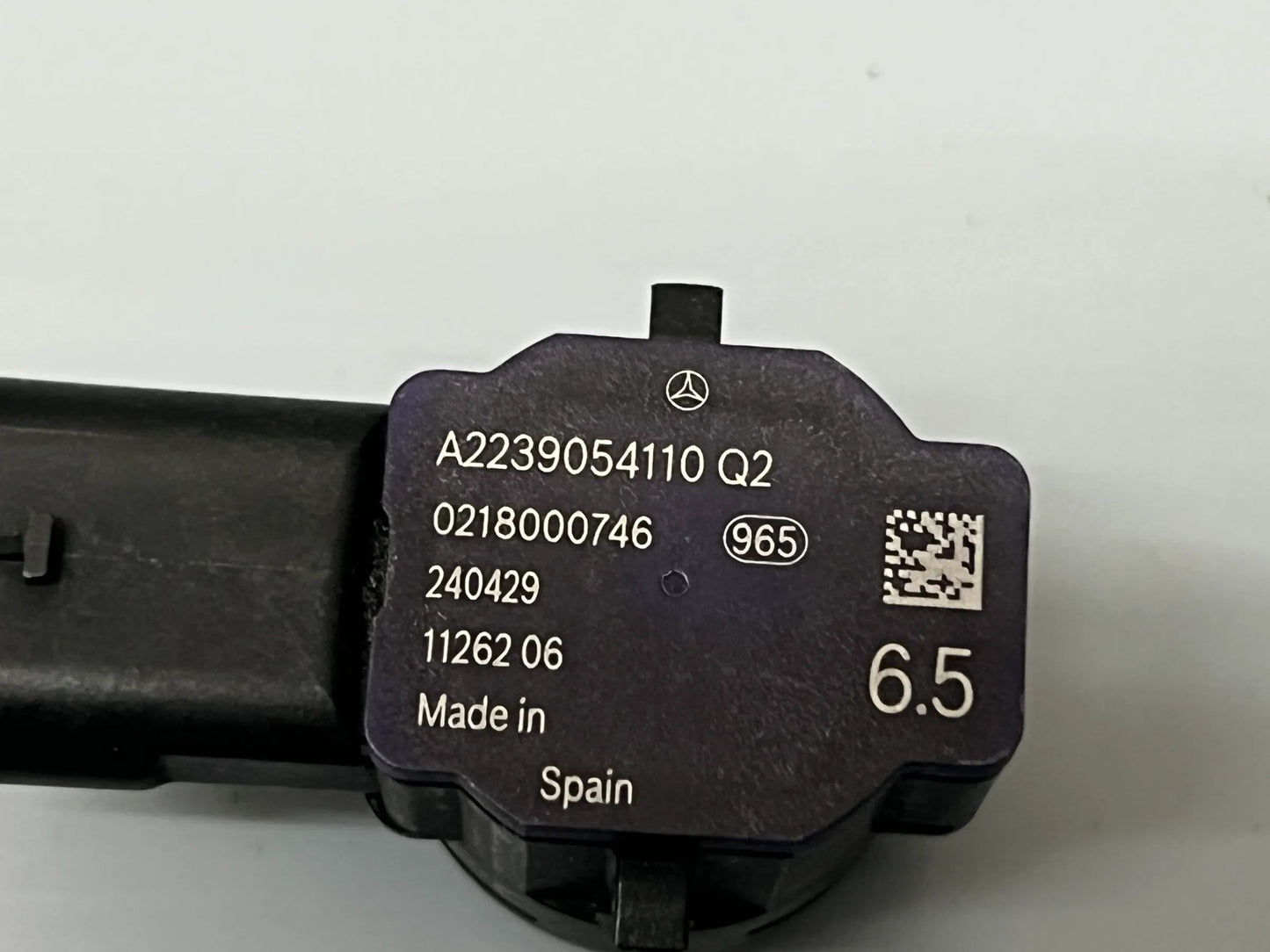 Original Mercedes Benz Parksensor PDC A2239054110 NEU