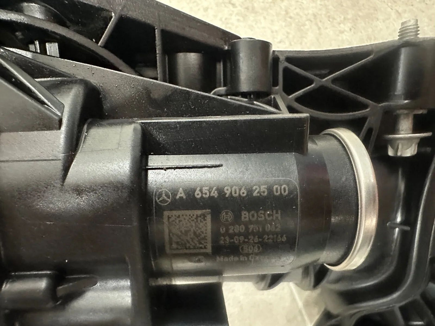 Original Mercedes Benz Ansaugbrücke mit Stellmotor*A6540903500*A6549062500 NEU