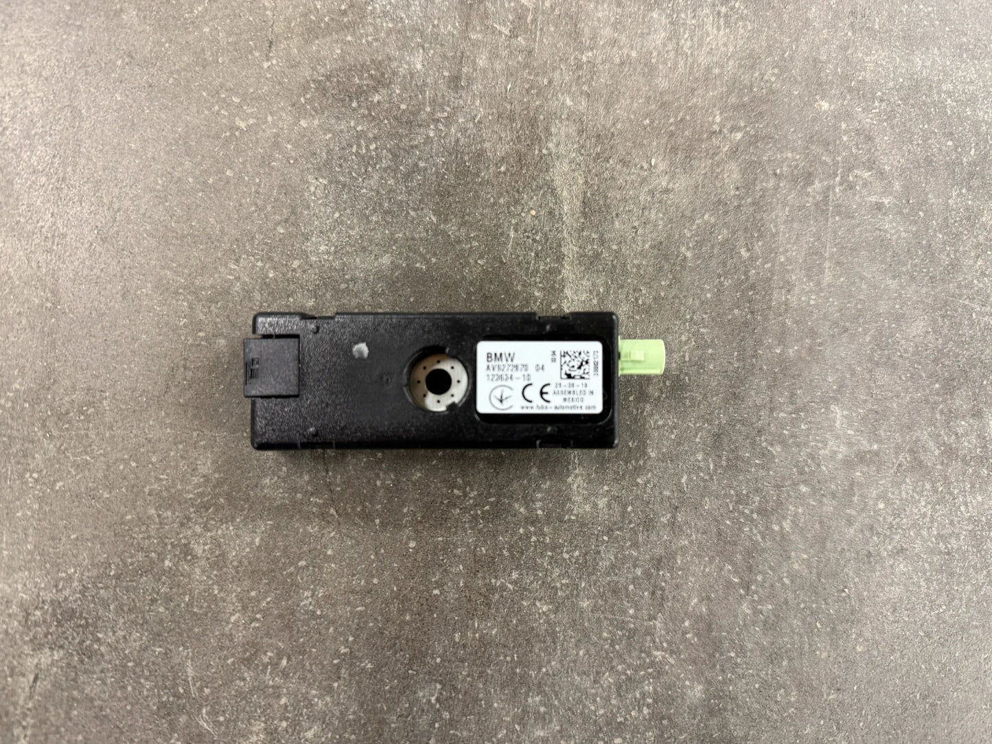 Original BMW i12 i15 i8 Antennenverstärker Diversity 9272870 65209272870 NEU