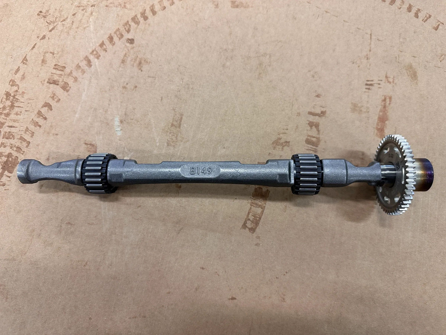 Original BMW Ausgleichswelle mit Zahnrad 8487233 11278487233 NEU