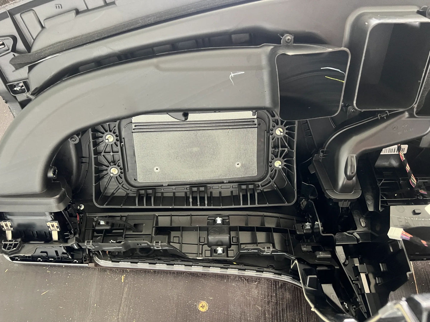ORIGINAL MERCEDES BENZ ML/GLE W166 ARMATURENBRETT / COCKPIT NEU
