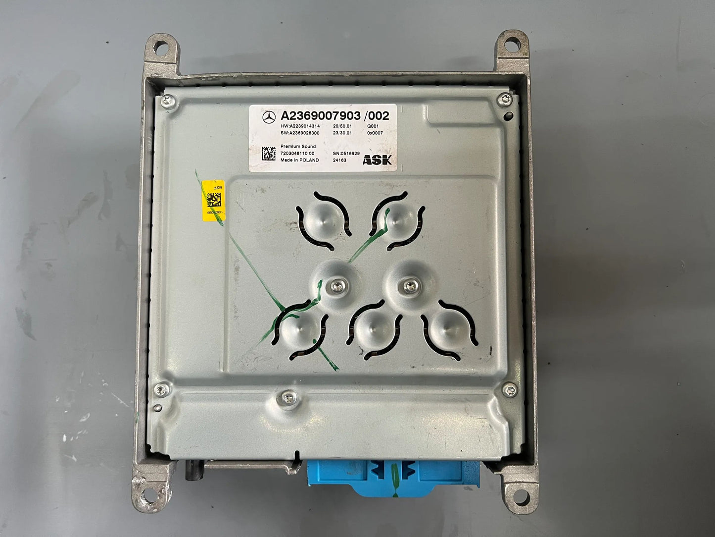 Original Mercedes-Benz Steuergerät Verstärker Soundsystem A2369007903 NEU