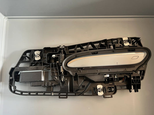 Original Mercedes-Benz CLA W174/178 Türgriff Links A0997605507 NEU