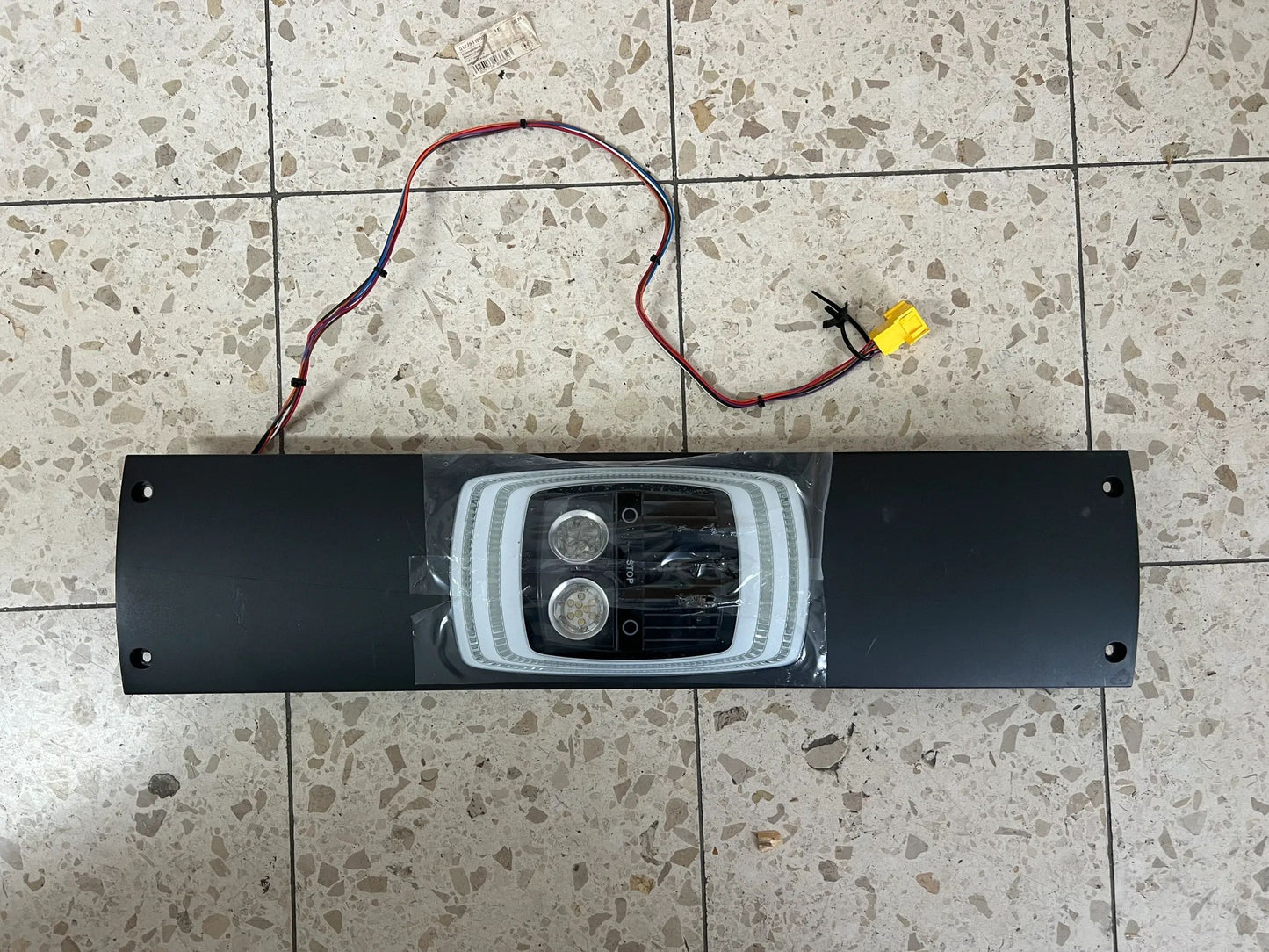 Original Mercedes-Benz Licht LH A4108306390 NEU