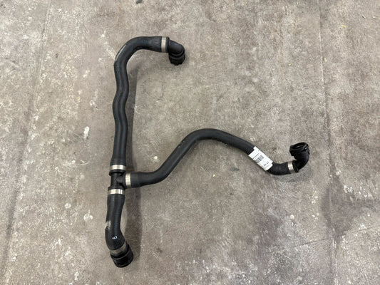 Original BMW 1er E81/82/87 Schlauch Kühlmittelpumpe 7796872 NEU