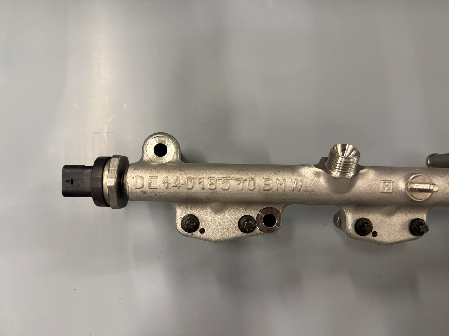 Original BMW Hochdruckrail (1-3) 8665631 13538665631 NEU