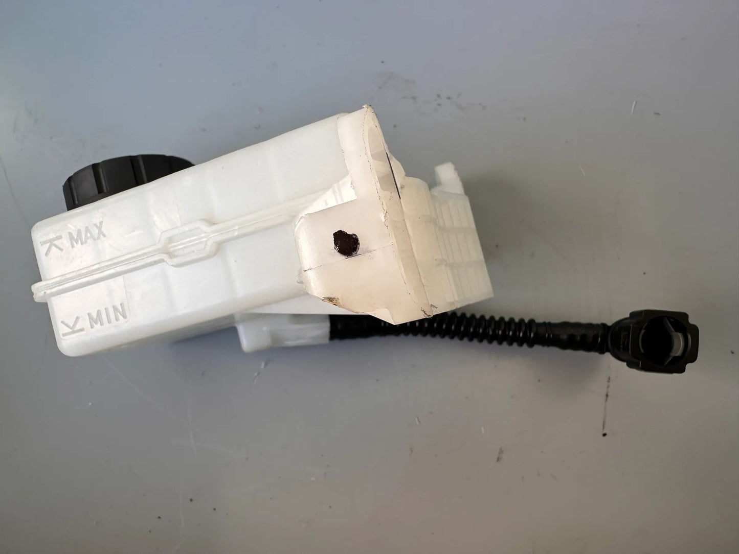 Original Mercedes-Benz 174 244 Ausgleichsbehälter Bremsflüssigkeit A1744300500 N