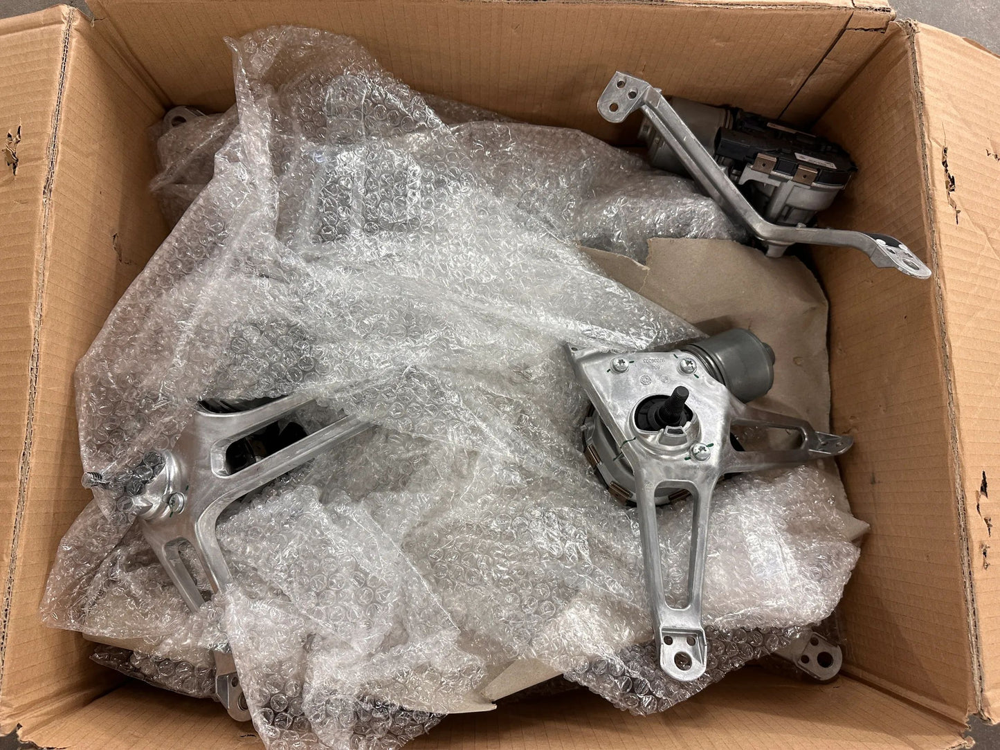 Original BMW i3 i01 Wischermotor links 7359449 NEU