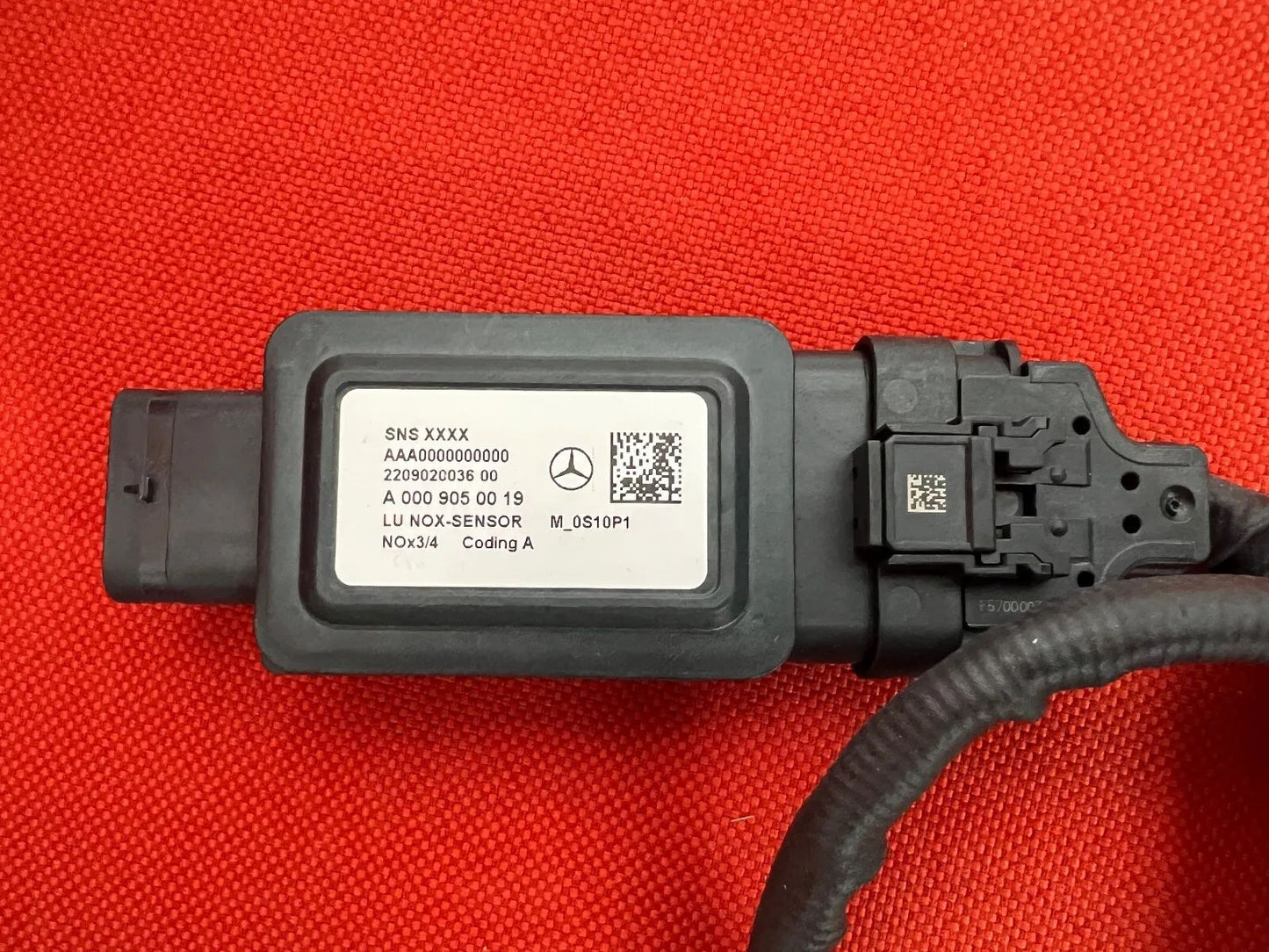 ORIGINAL MERCEDES BENZ LU NOX-SENSOR A0009050019 NEU