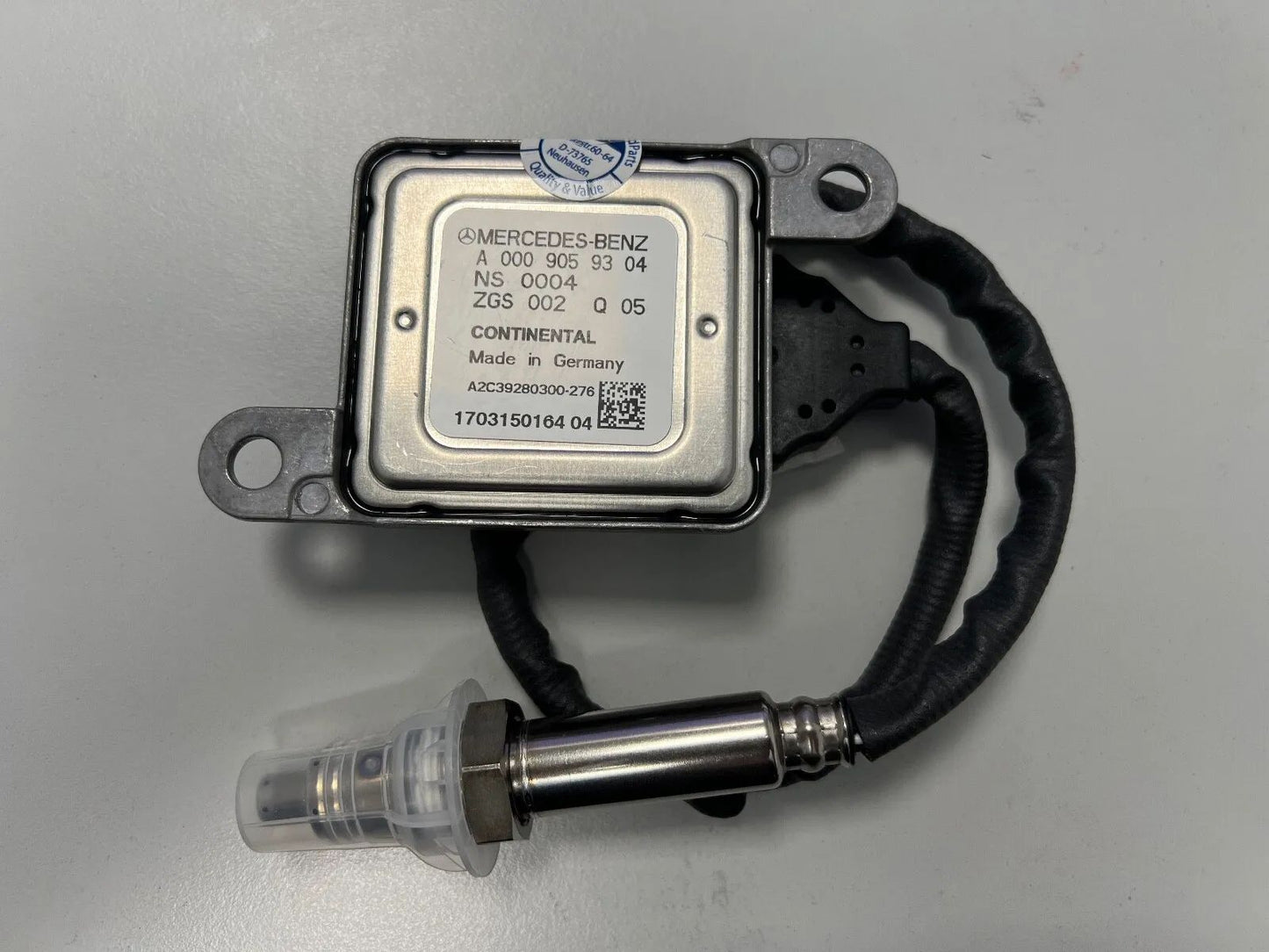 ORIGINAL Mercedes Benz NOx Sensor A0009059304 NEU